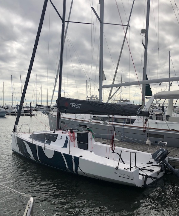 beneteau 24 sailboat