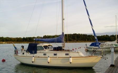 dominant 95 sailboat