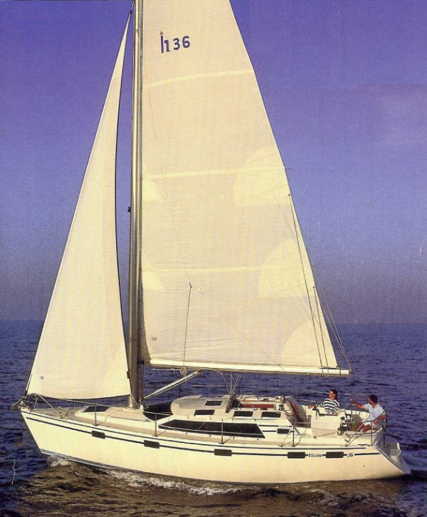 36 foot hunter sailboat
