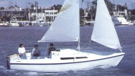 MACGREGOR 26D photo