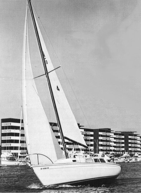 SailboatData.com - NEWPORT 30-1 Sailboat