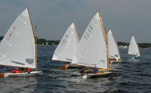 BARNEGAT BAY SNEAKBOX - sailboatdata