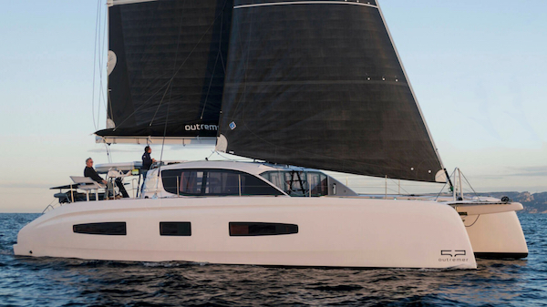 OUTREMER 52